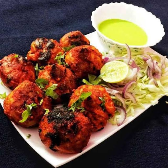 Tandoori Momos [8 Pieces]